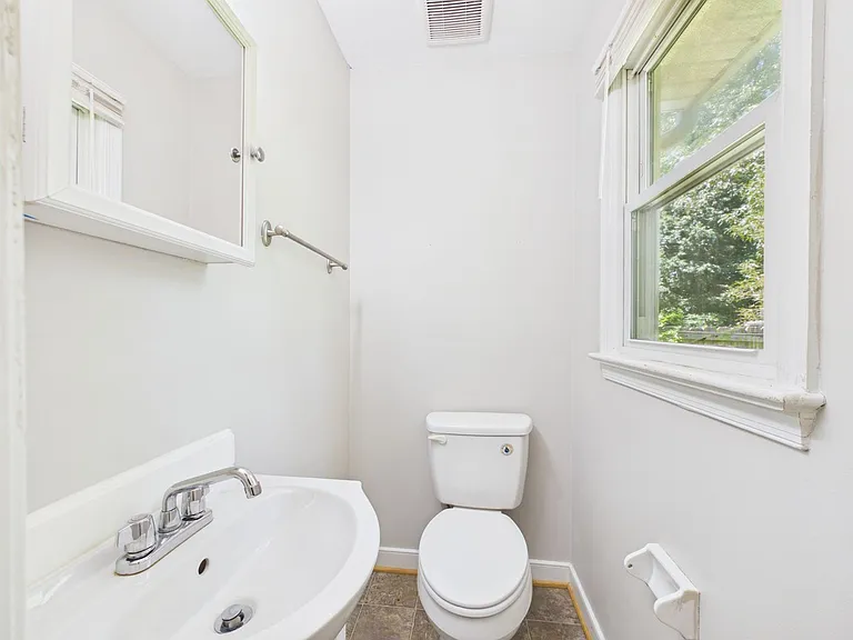 3041 Clintwood Rd — Photo 14