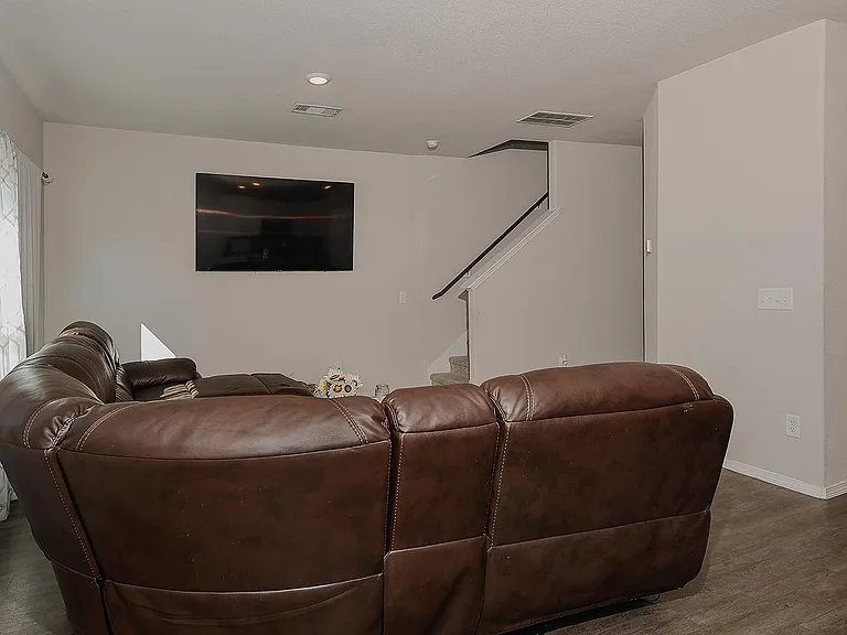 1822 Brushy Cedar Dr — Photo 10