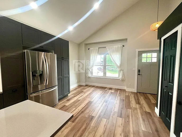 2675 Landsdown Pl — Photo 4
