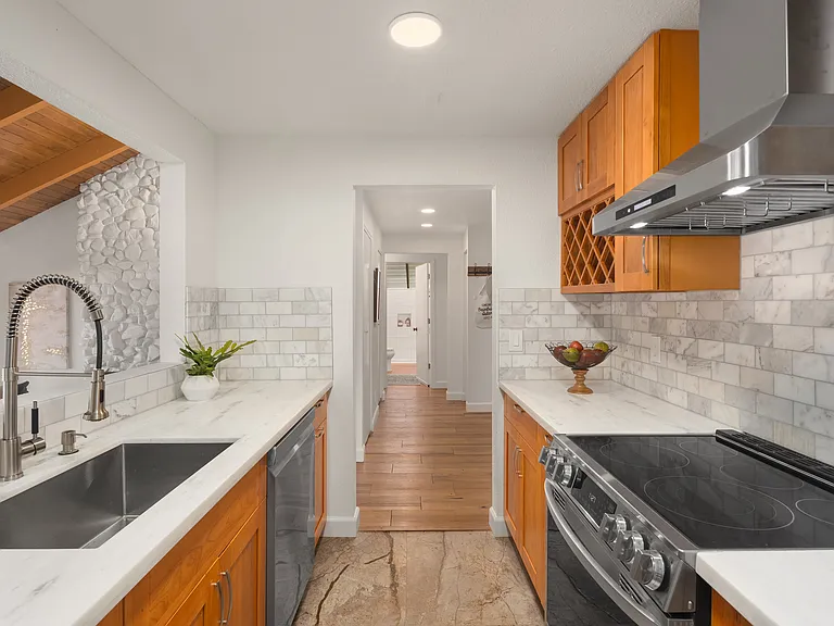 16357 Reitan Rd NE — Photo 9
