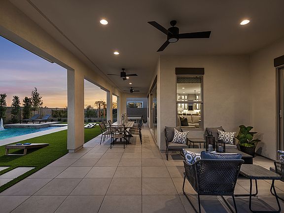 Meadow Model Backyard