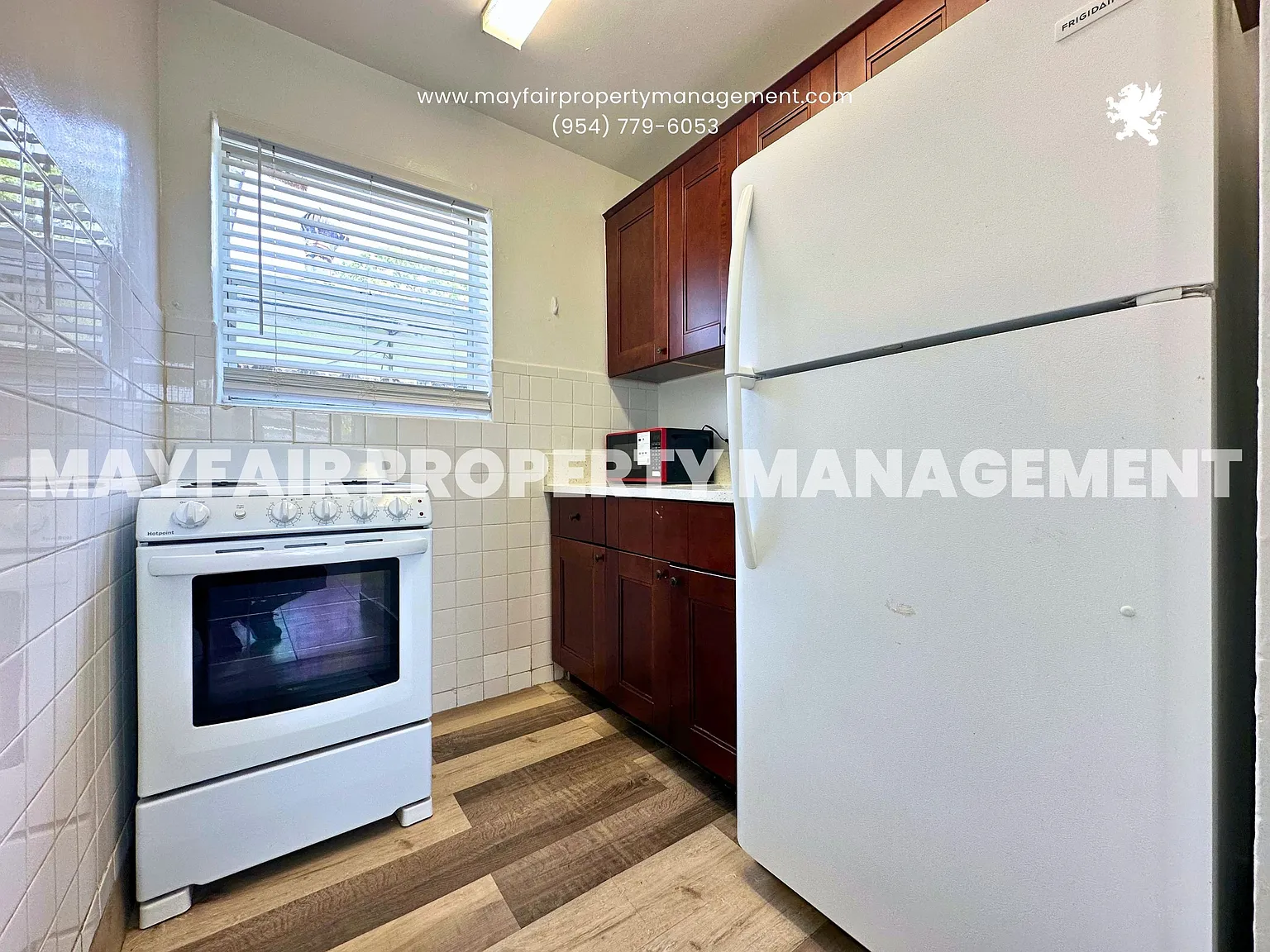 2915 Broadway — Photo 1