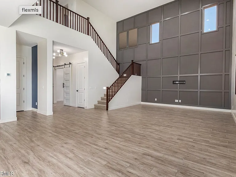 7199 W Pinnacle Vista Dr — Photo 2