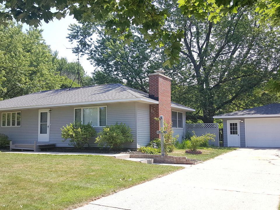 1st image of 15330 Apple St