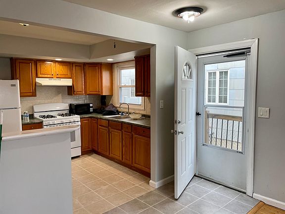 2nd image of 49 Deserre Ave