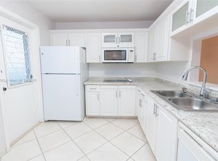 218 NE 12th Ave APT 502, Hallandale, FL 33009