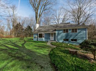 10 Kavey Ln, Armonk, NY 10504