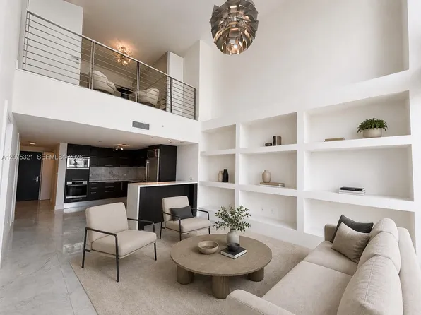 900 Biscayne Blvd, Miami, FL
