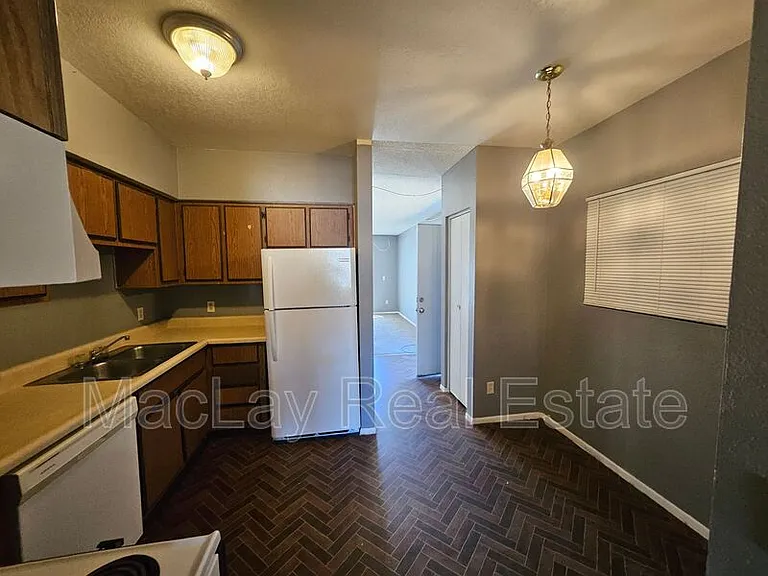 2801 E Monte Cristo Ave #201 — Photo 6