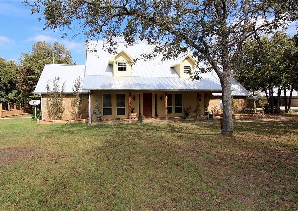 1st image of 403 Spring Valley Ct