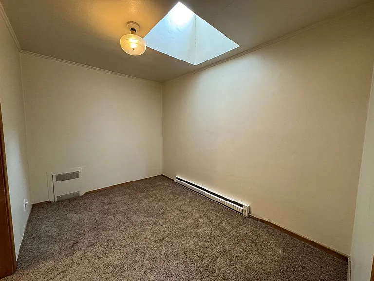 1806 W Pacific Ave — Photo 4