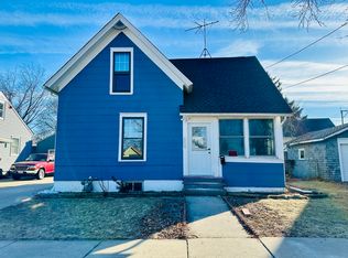 659 Chester Ave, Elgin, IL 60120