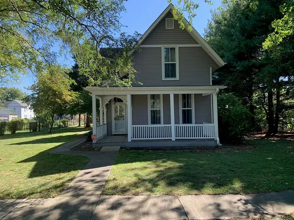 108 E Flagg St, Williamsville, IL 62693