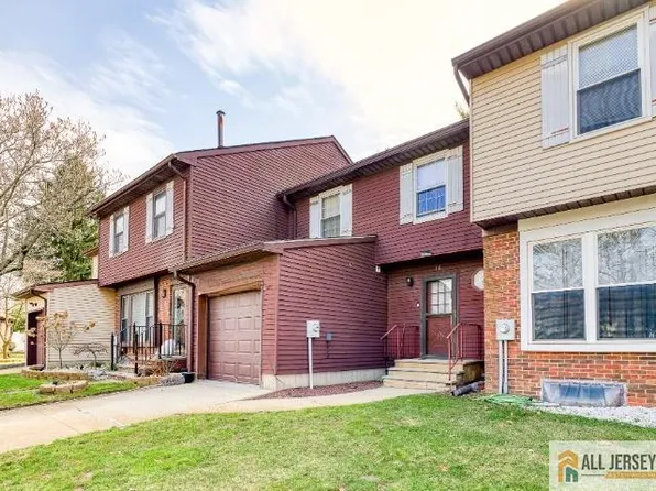 16 Pendleton Pl, Old Bridge, NJ 08857
