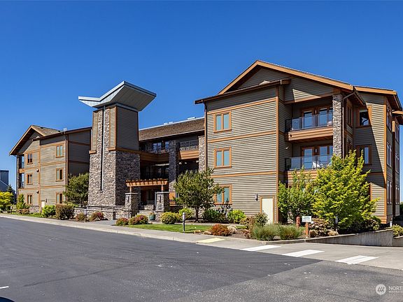 3rd image of 9535 Semiahmoo Parkway #B104