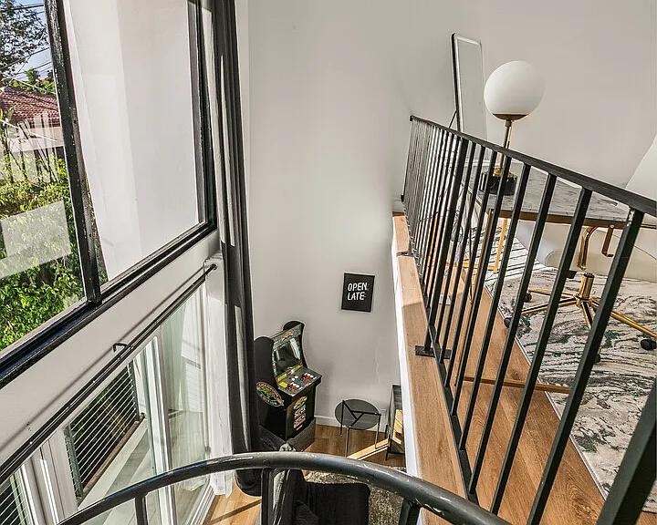 Oak Point Dr — Photo 13