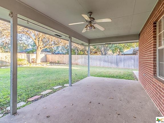 2nd image of 1811 Park Pl