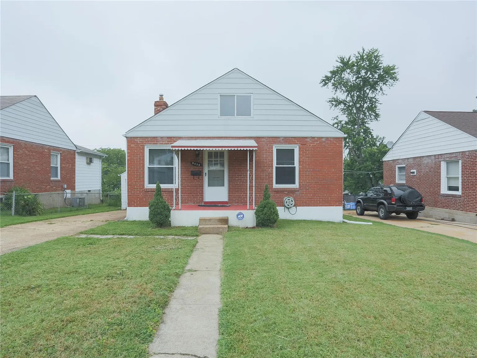 9413 Corregidor Dr photo 1