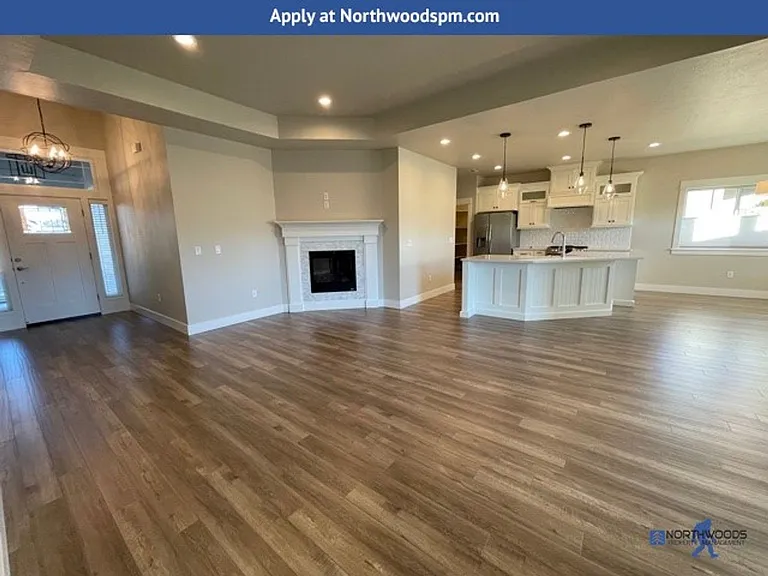 3866 Arizona Dr — Photo 4