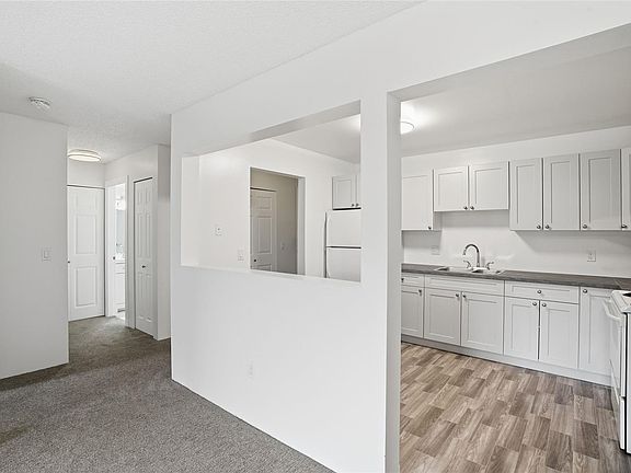 4th image of 3108 Barons Rd #202