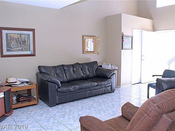 4th image of 5838 Sutcliffe Cir