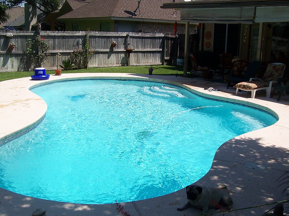 1st image of 307 N Mount Rushmore Dr