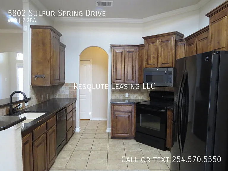 5802 Sulfur Spring Dr — Photo 6