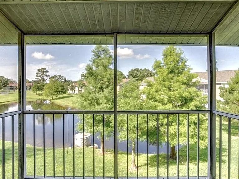 124 Reserve Cir #208 — Photo 10