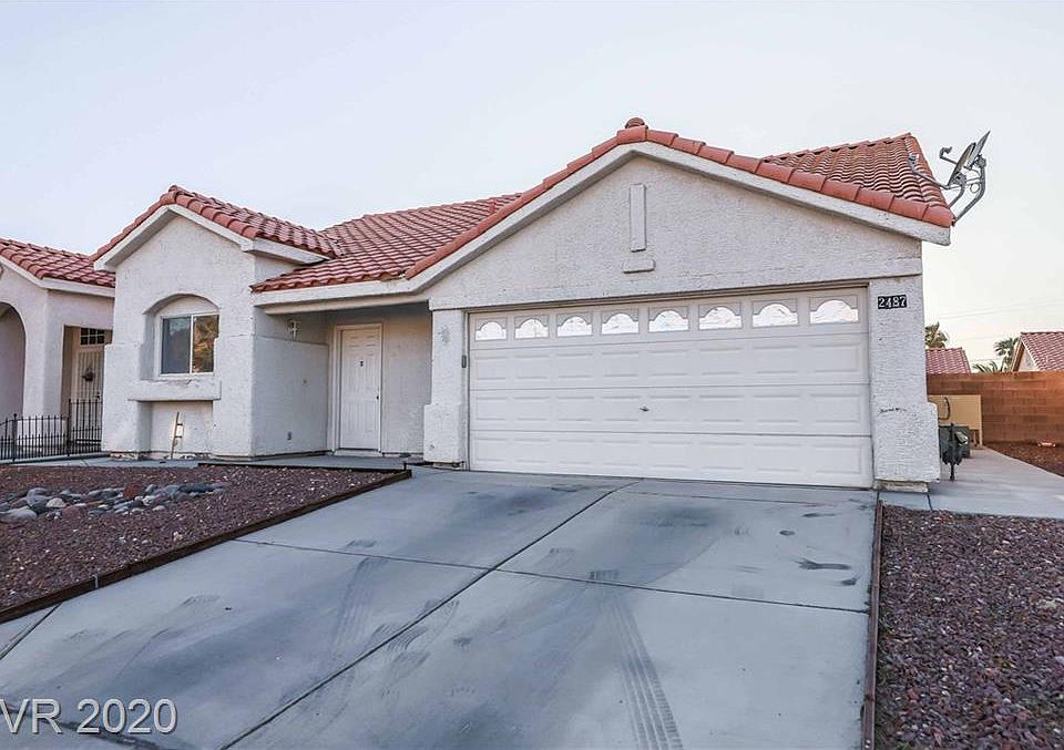 1st image of 2487 River Oaks Dr
