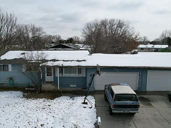 2nd image of 911 Lynwood Dr