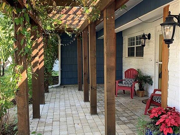 5th image of 1076 Ivy Ln