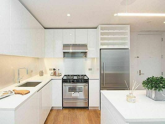 4th image of 434 Albee Sq #9EE