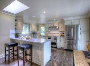 2821 10th Ave W, Seattle, WA 98119