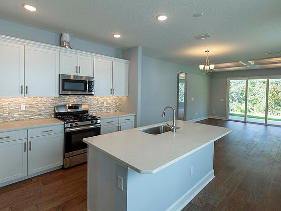 4th image of 396 Vista Lake Cir