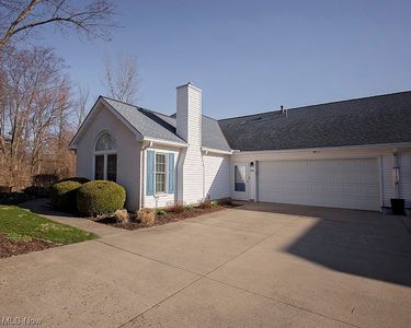 222 Mariners Way, Sheffield Lake, OH, 44054