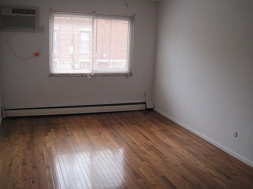 1st image of 20 E 14th Ave APT L