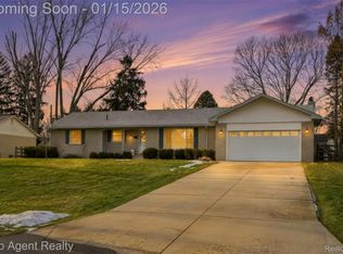 5267 Rostraver Ct, Shelby Township, MI 48316
