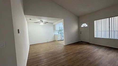 Floor plan 208