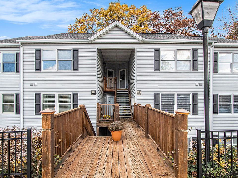 1st image of 2210 Parkview Ave