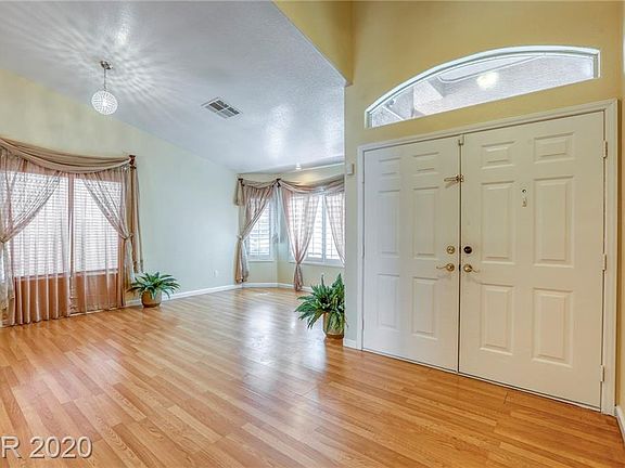 5th image of 5311 Sorrel St
