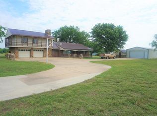 24440 Wilson Rd, Okmulgee, OK 74447