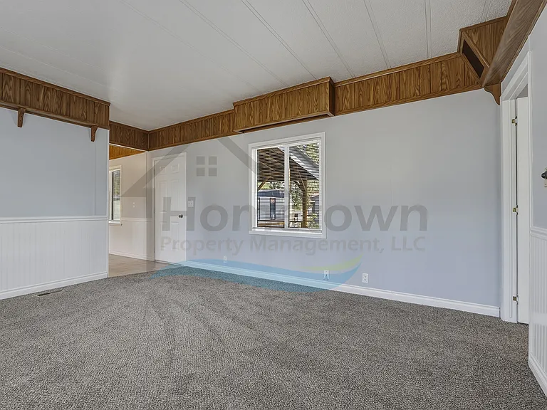 468800 N Highway 95 #15 — Photo 14