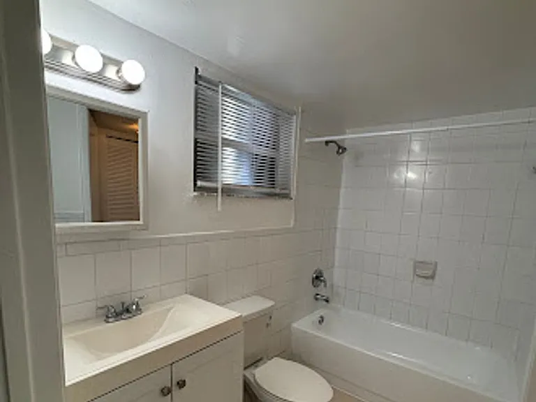 424 SW 12th Ave — Photo 4