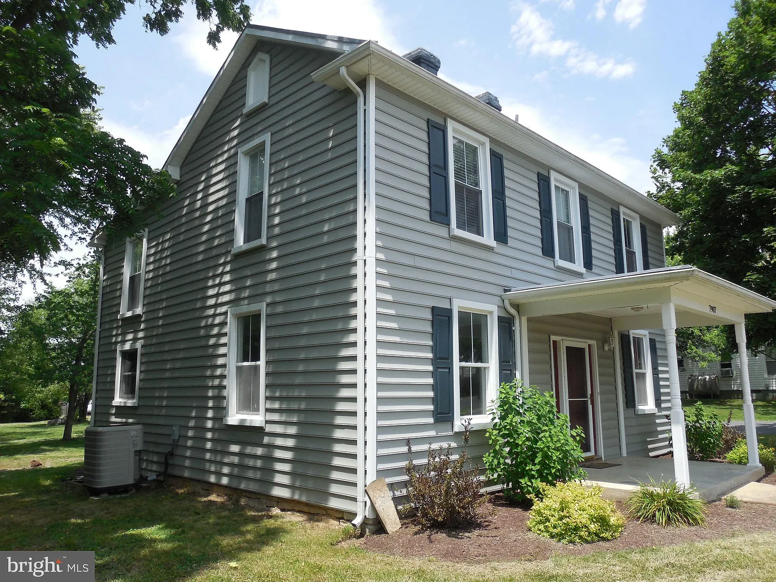 7907 Main St photo 1