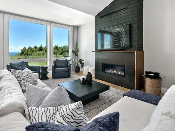 125 Mountain Rd, Meaford, ON N0H 2P0