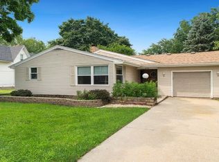 225 E 4th St, Byron, IL 61010