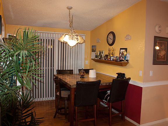 4th image of 9208 Woodlake Blvd