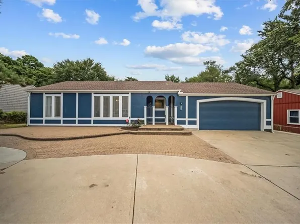 7314 W 75th St, Overland Park, KS 66204