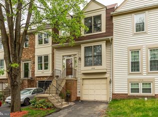 13922 Middle Creek Pl, Centreville, VA 20121