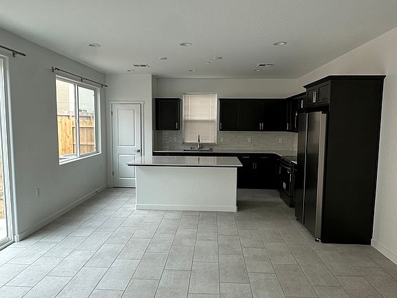 3rd image of 2921 E Veleta Dr